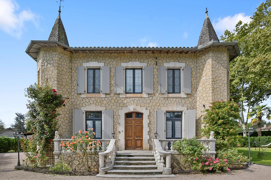 CHATEAU L'ARGELES